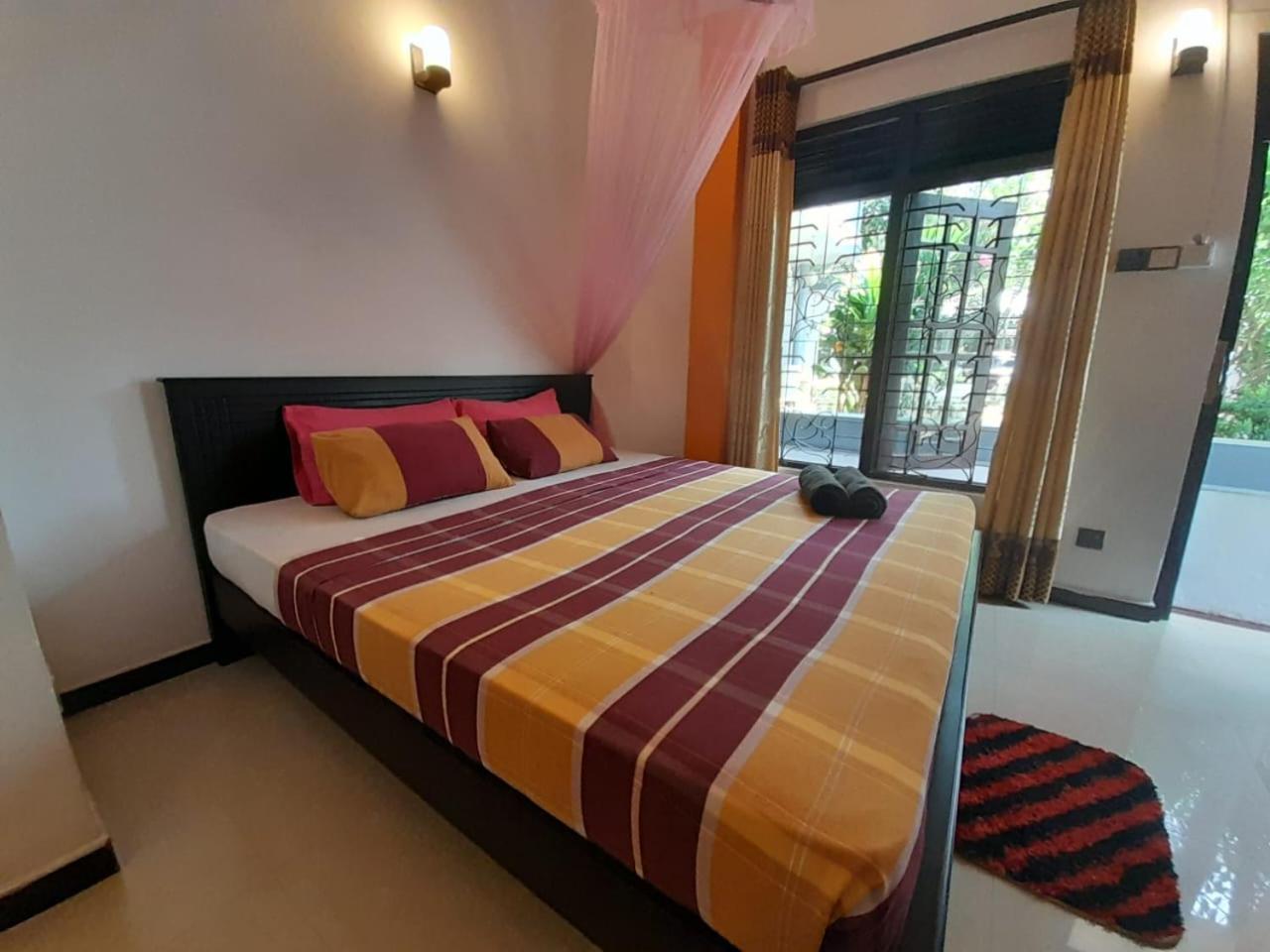 Kismet Rest Mirissa Hotel Buitenkant foto